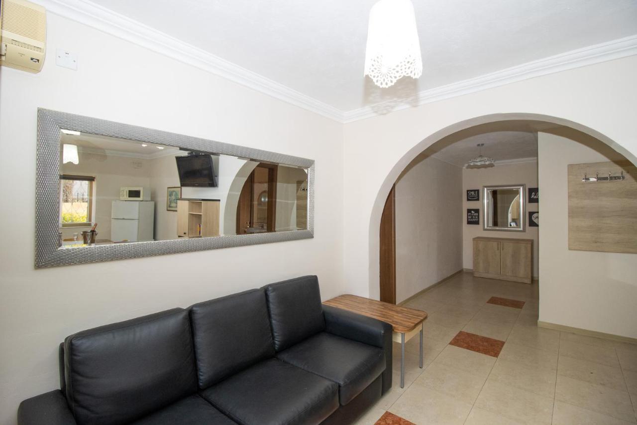 Tranquil Villa Apartments Units Mellieha Exterior photo